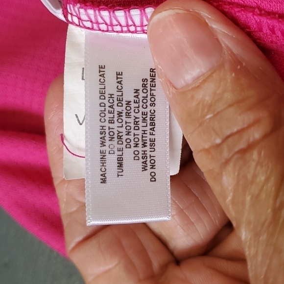 CUTTER & BUCK, women's golf shirt. Fushia pink size small petite. PGA BERMUDA - Picture 11 of 13